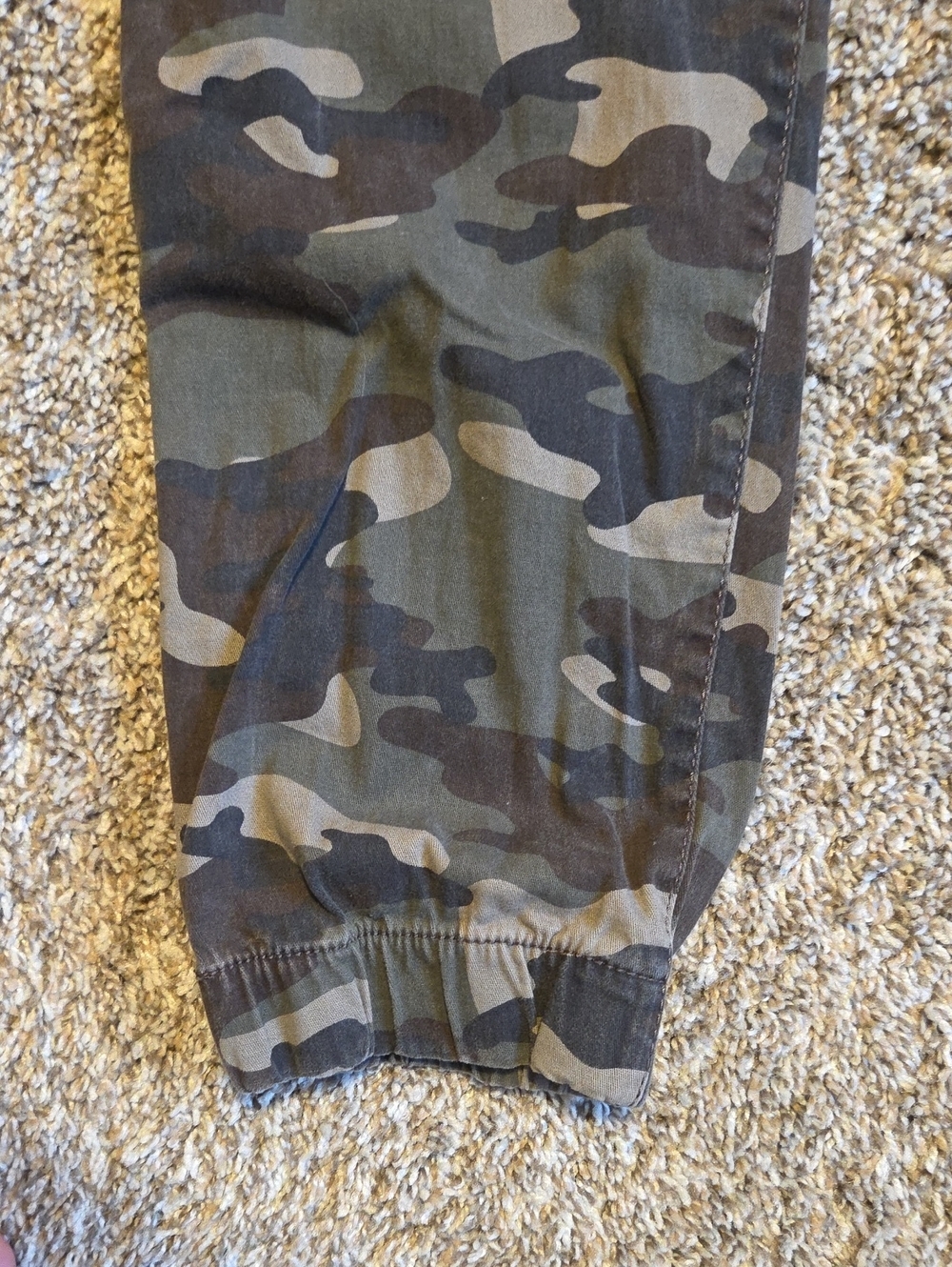 WXYZ Los Angeles Camo Cargo Jogger Pants - Picture 4 of 10